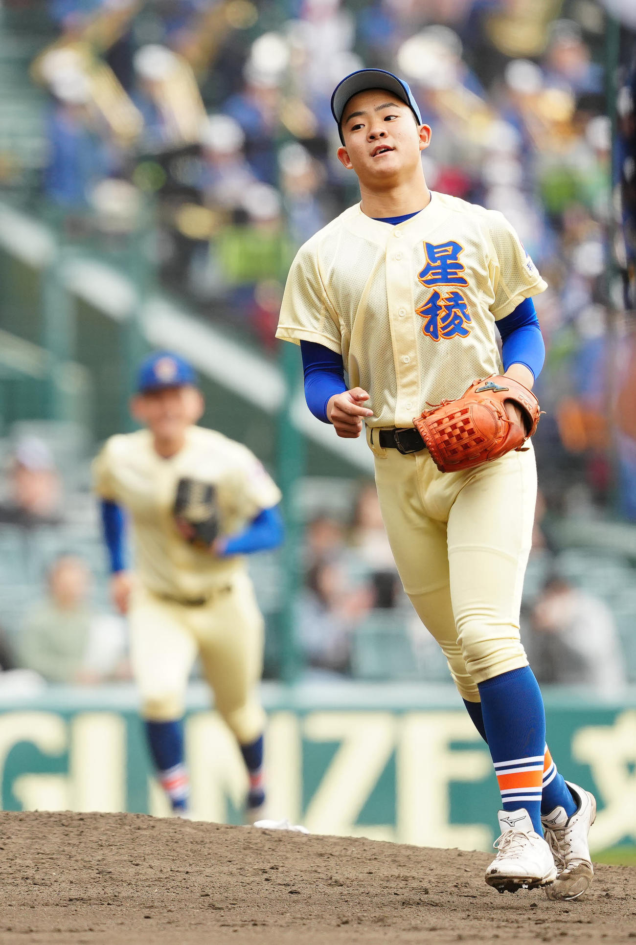 星稜対阿南光　9回裏阿南光2死一塁、住江を右飛に仕留め、完封勝利を挙げた戸田（撮影・江口和貴）