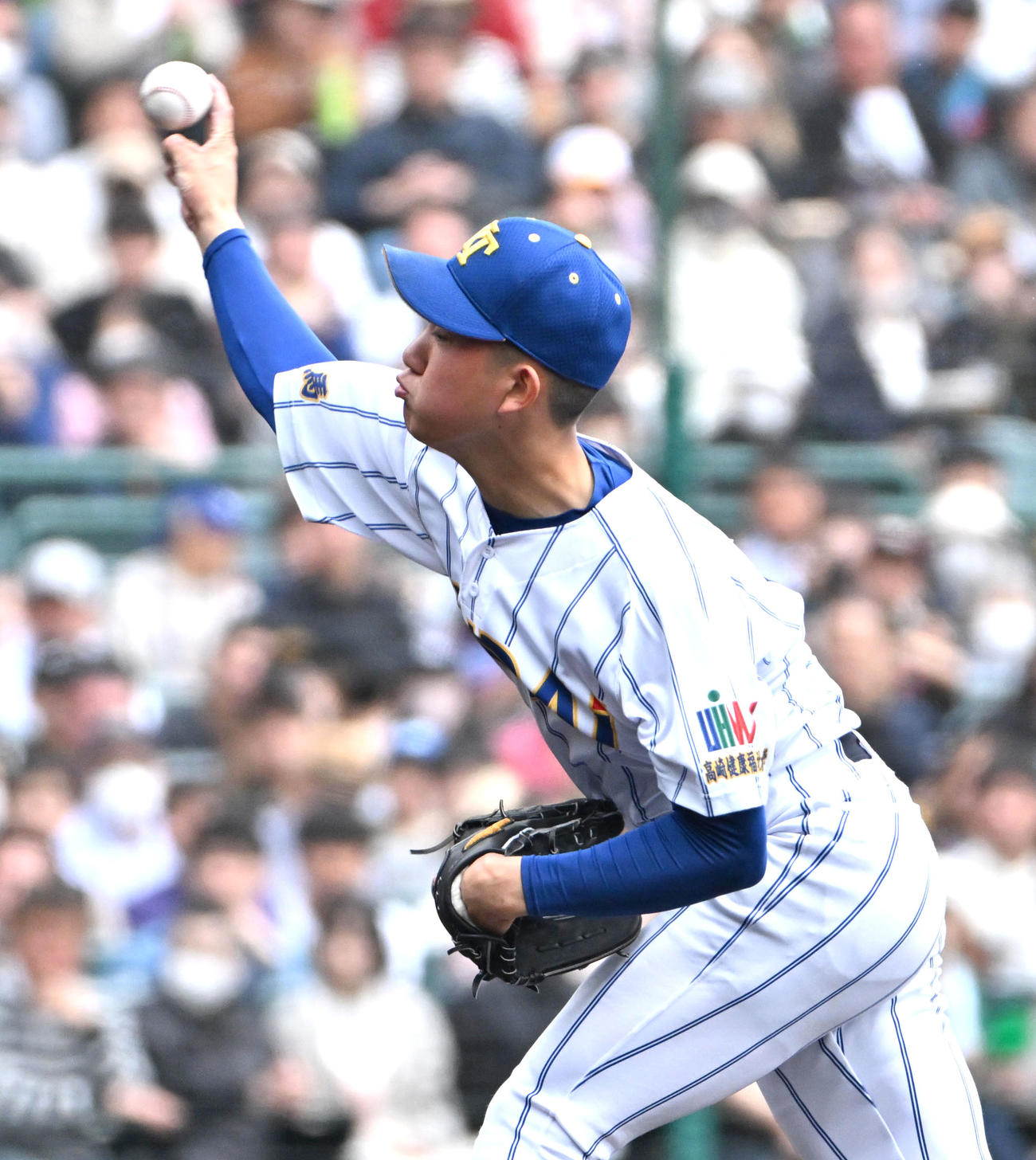 報徳学園対高崎健康福祉大高崎　力投する高崎健康福祉大高崎先発の石垣（撮影・石井愛子）