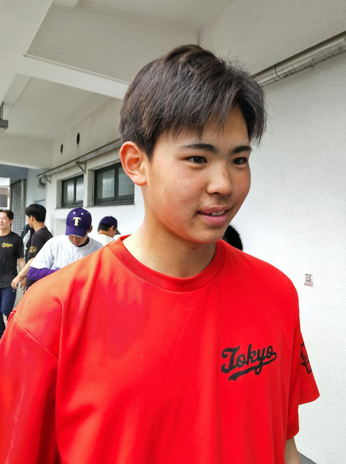 二松学舎大付を破り試合後取材を受ける東京・永見光太郎
