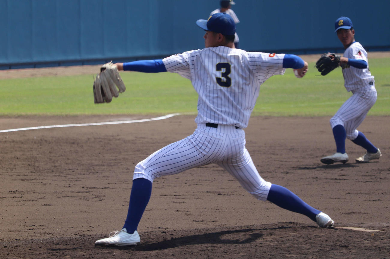 センバツ4強の中央学院が初戦突破 蔵並龍之介がエース番号剥奪の
