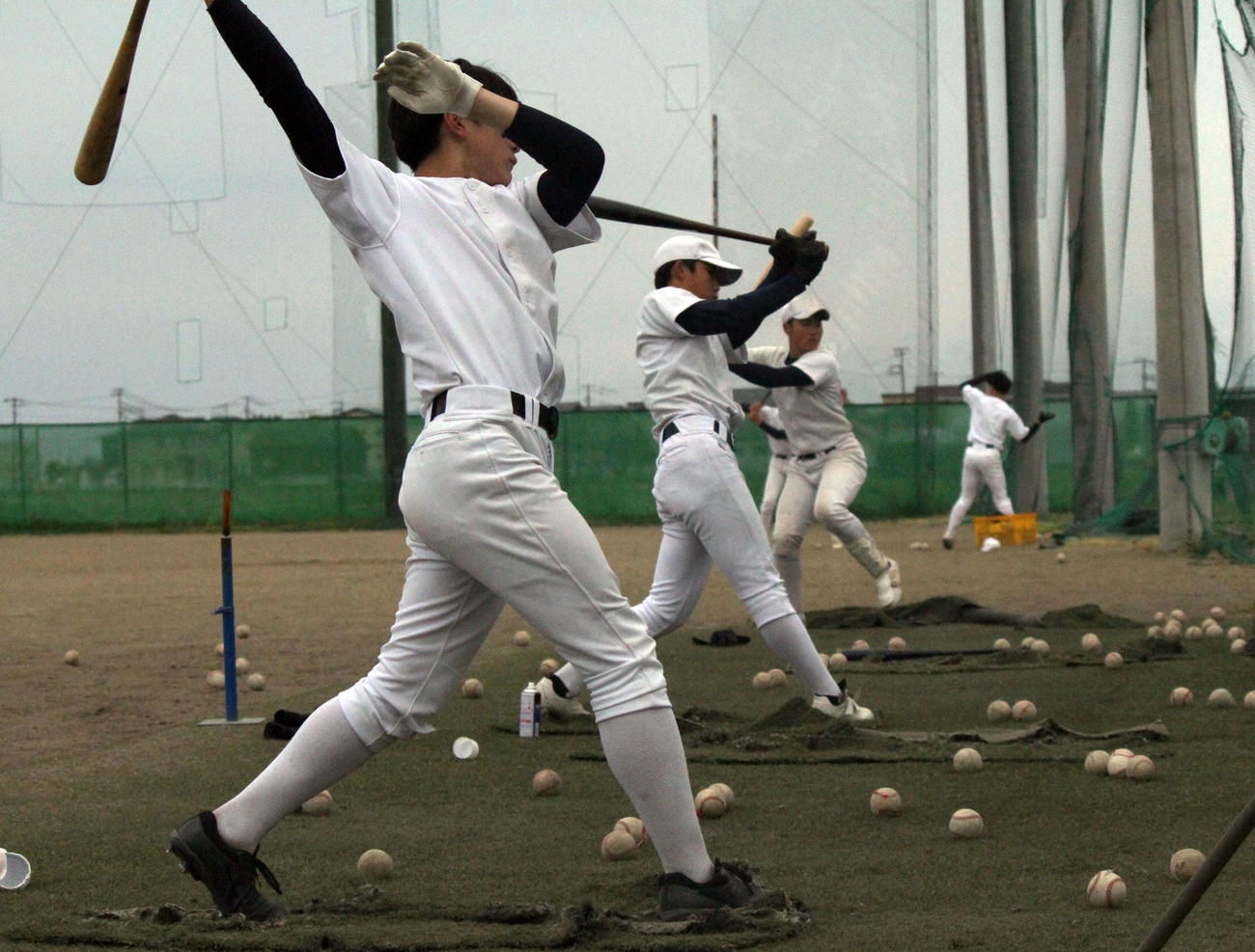 仙台商戦に向けて打撃練習を行う仙台一ナイン（撮影・木村有優）