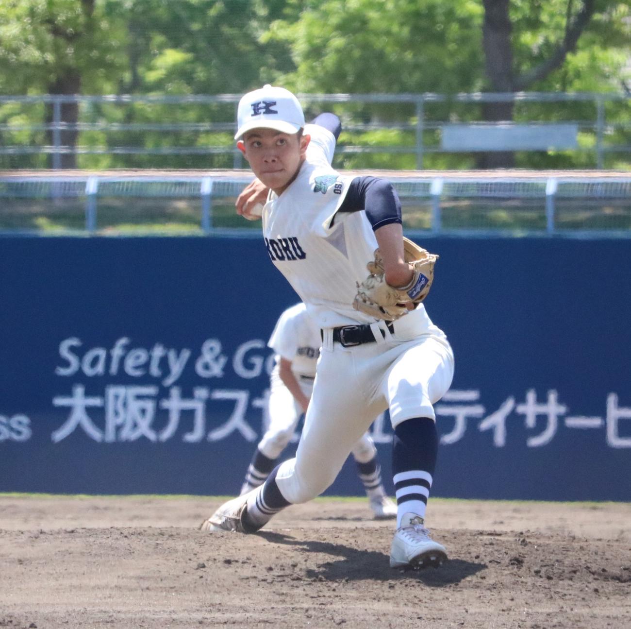興国対東海大大阪仰星　興国先発の熊谷直也投手（撮影・林亮佑）