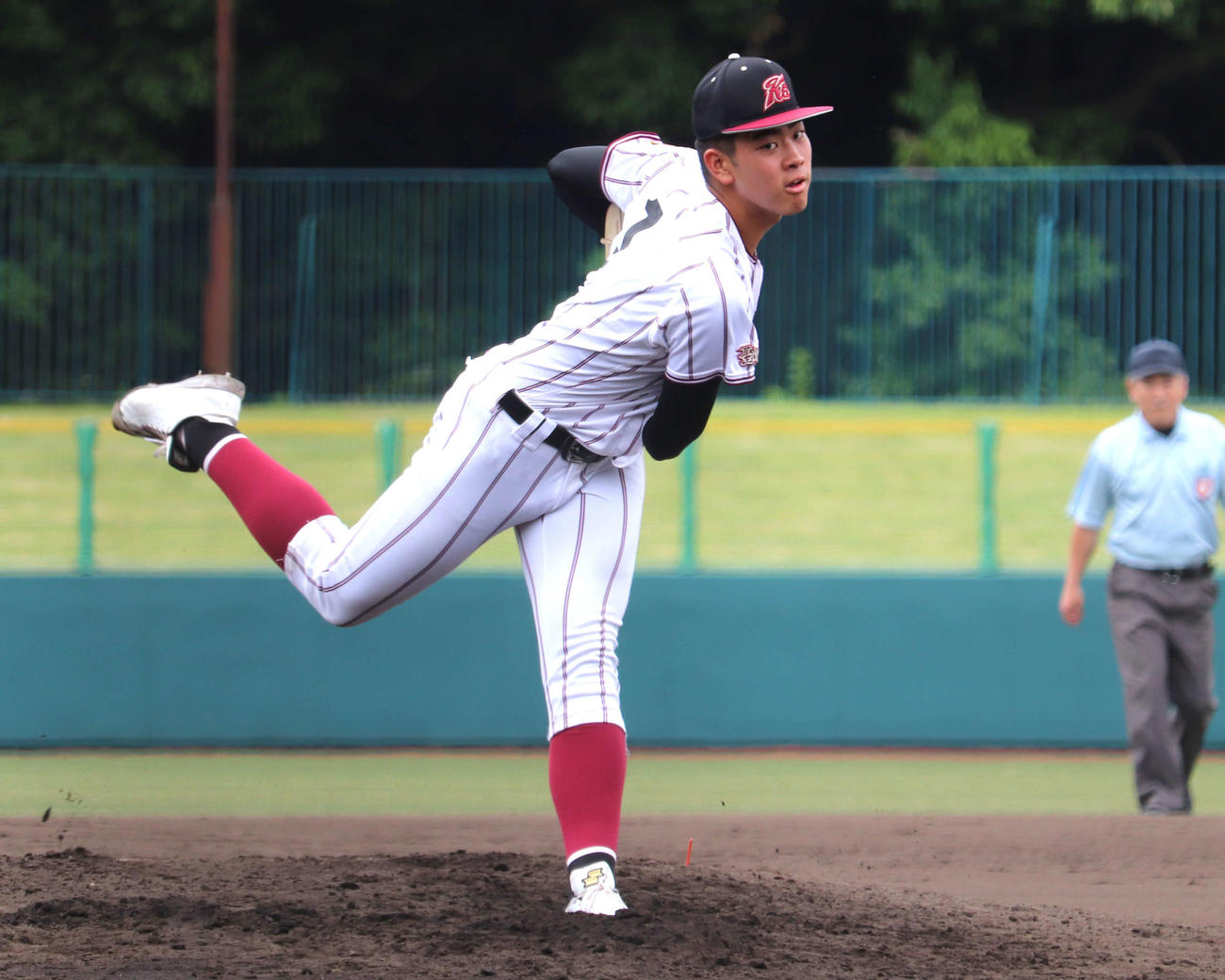 春季奈良大会3位決定戦の郡山戦に先発した、橿原学院の沢辺孝良投手（3年）