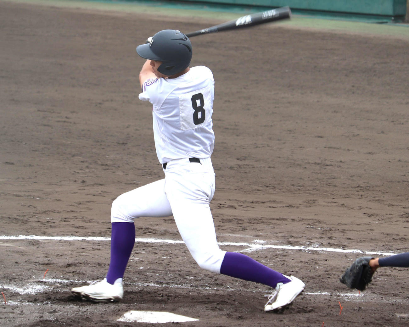 天理対橿原　2本の本塁打を放った天理・大谷汰一
