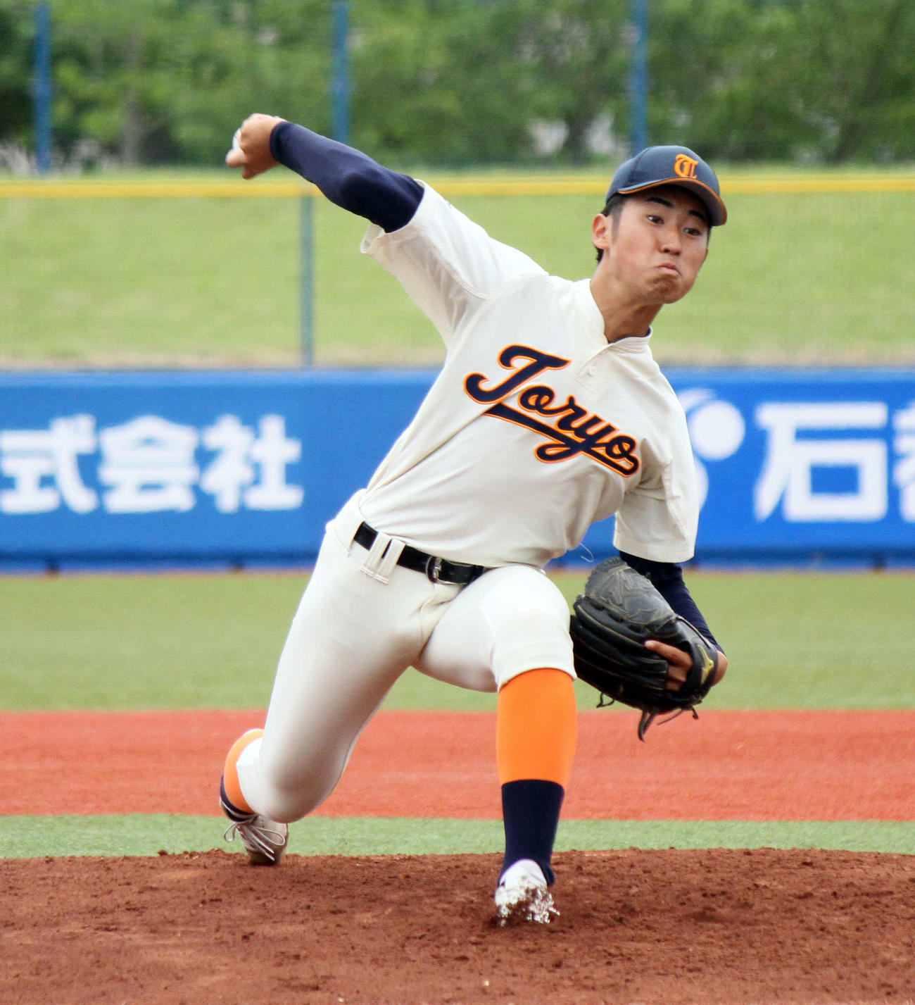 東陵対仙台向山　4回1安打6奪三振の無失点投球をみせた東陵・真壁（撮影・木村有優）