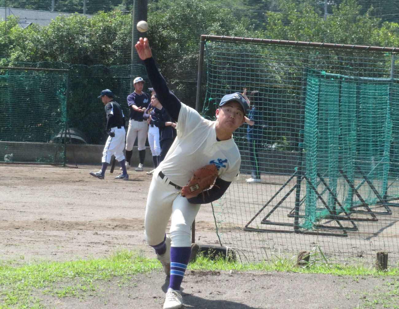 今秋ドラフト候補、菅（神奈川）の岩瀬将