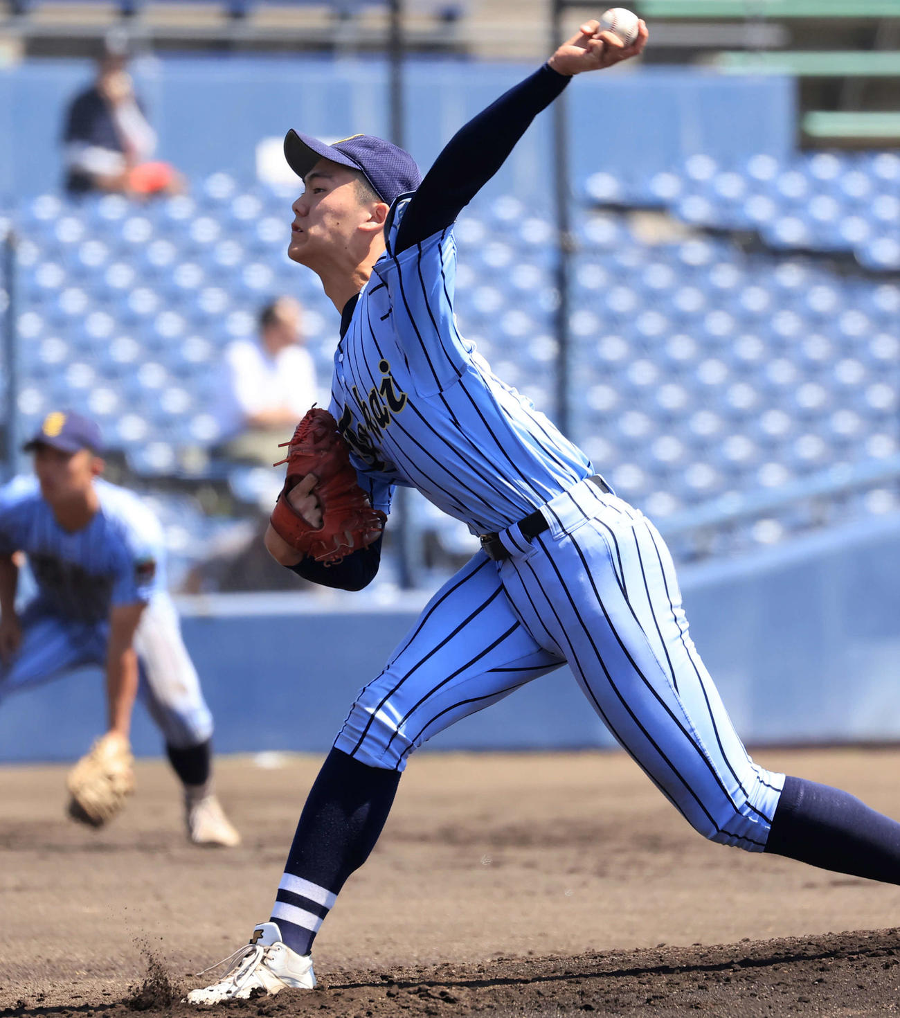 東海大相模対専大松戸　力投する東海大相模先発の藤田（撮影・浅見桂子）