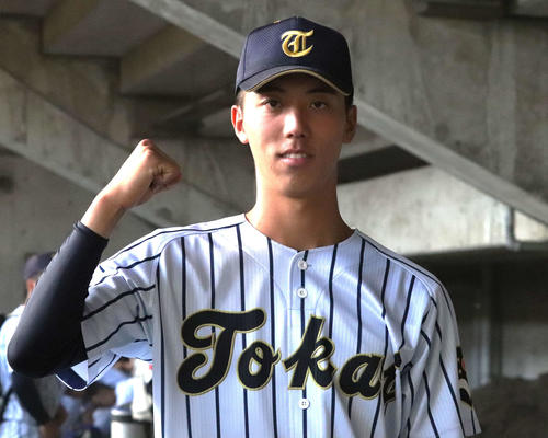 山梨学院対東海大菅生　7回2安打無失点で好投した東海大菅生・小島（撮影・佐瀬百合子）