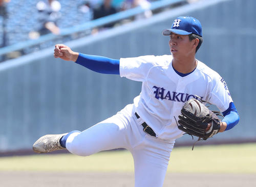 帝京対白鴎大足利　8回表に白鴎大足利2番手で登板した昆野（撮影・河野匠）
