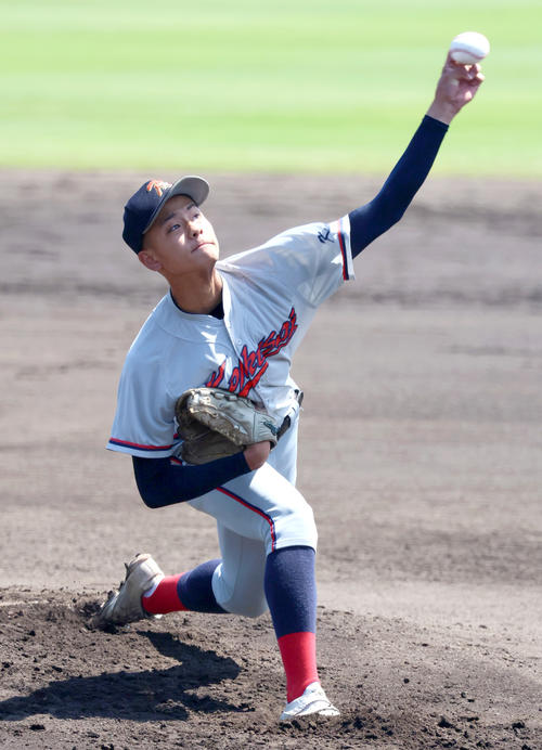 京都国際対明石商　京都国際先発の西村（撮影・上山淳一）