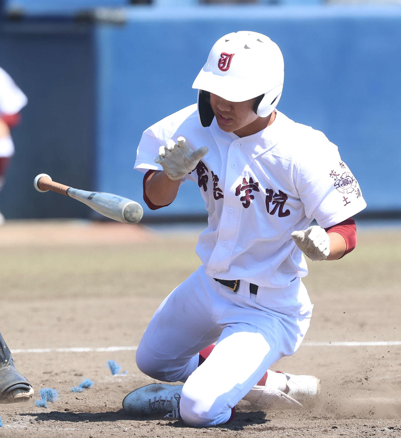 東海大菅生対常総学院　5回裏常総学院無死二塁、死球を受ける池田（撮影・河野匠）