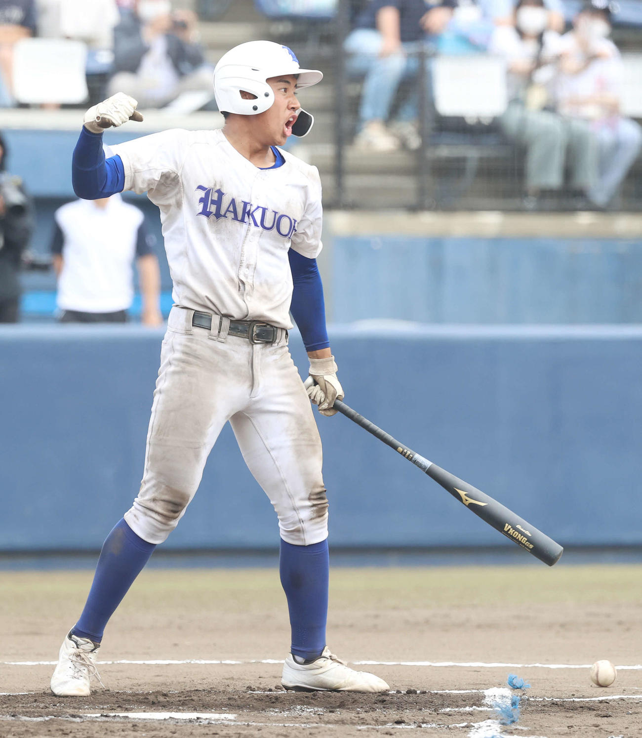 常総学院対白鴎大足利　10回裏白鴎大足利無死満塁、サヨナラの押し出し死球にガッツポーズを見せる小野寺（撮影・河野匠）
