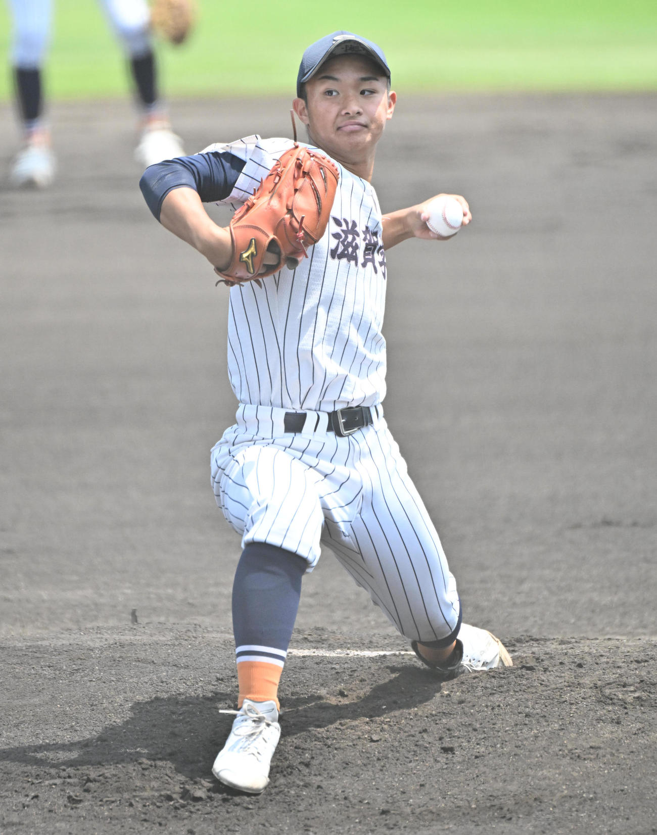 滋賀学園対智弁和歌山　滋賀学園先発の高橋侠聖（撮影・石井愛子）