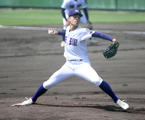 天理対京都国際　天理先発の下坊（撮影・前岡正明）