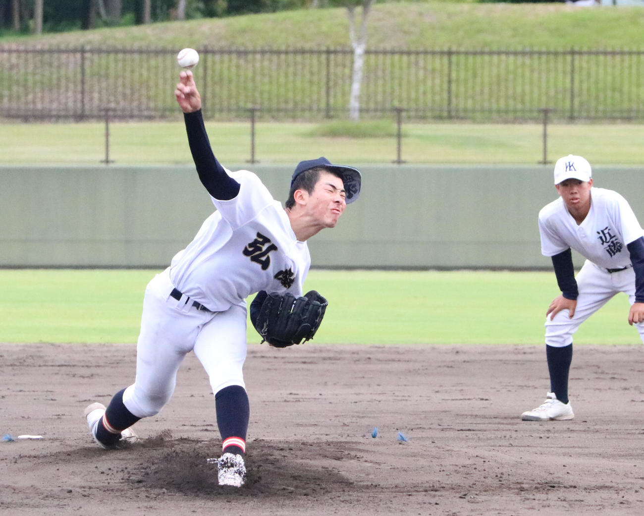 履正社との練習試合に登板した、神戸弘陵・村上