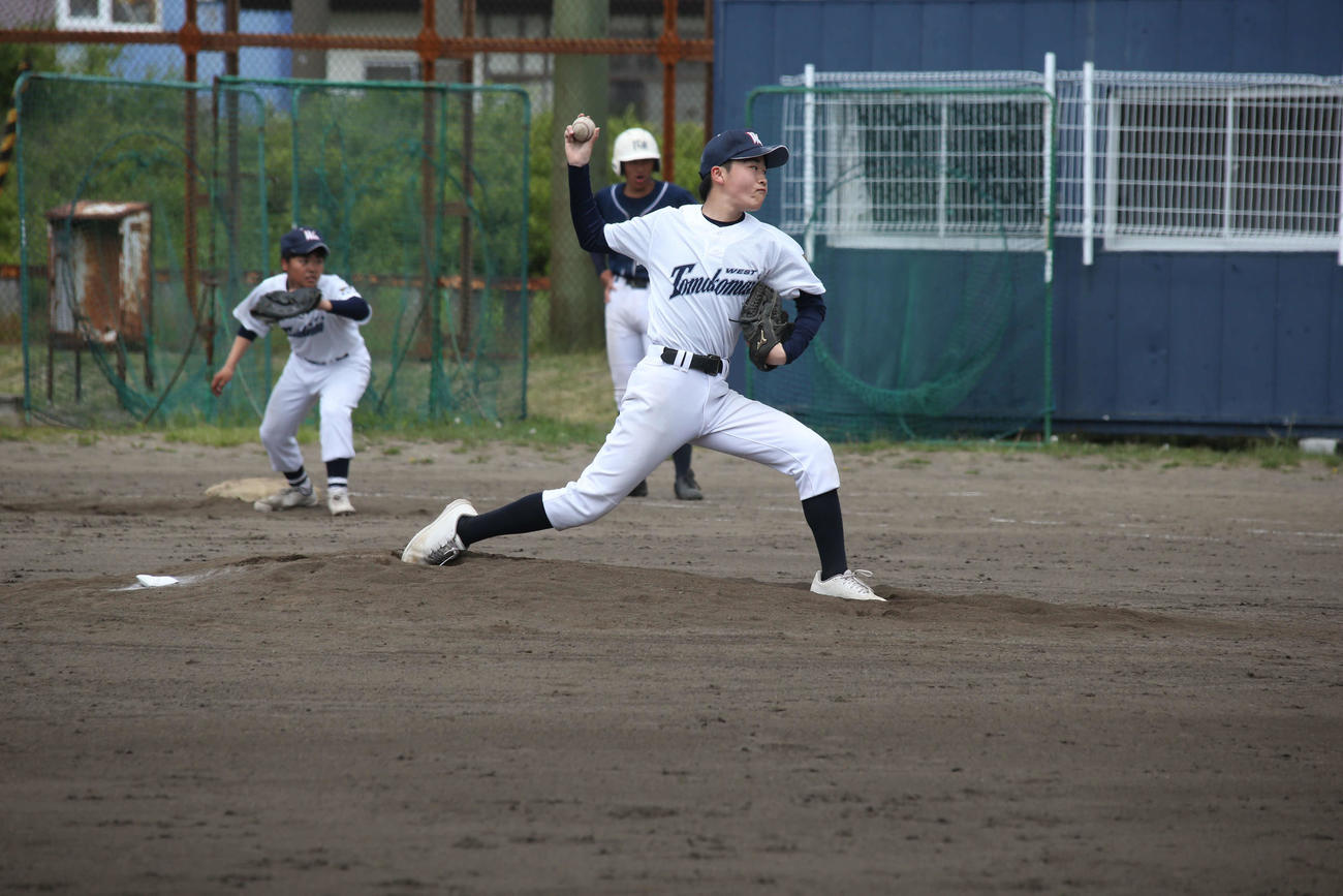 2024年6月8日、苫小牧中央との練習試合で7回2失点の好投を見せた苫小牧西・鈴木大将