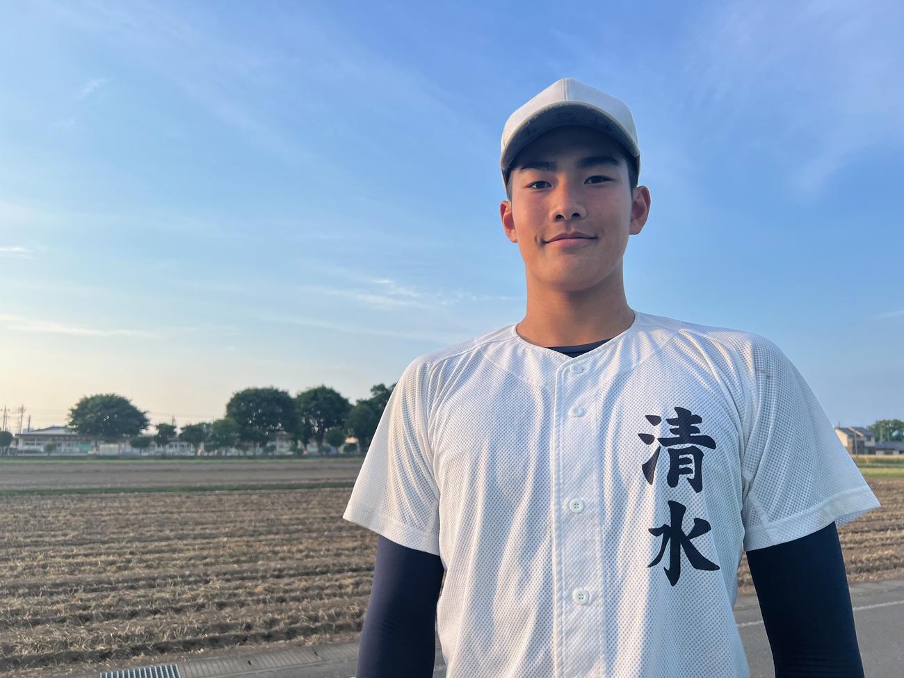 今秋ドラフト候補の前橋商・清水大暉投手（撮影・金子真仁）