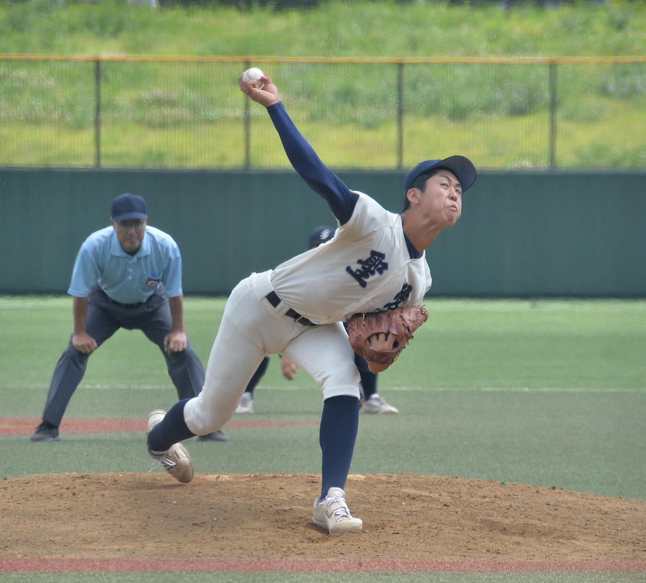 弘前学院聖愛対仙台育英　4回から登板し、6回6安打2失点と粘投した弘前学院聖愛のエース右腕・吹田（撮影・濱本神威）