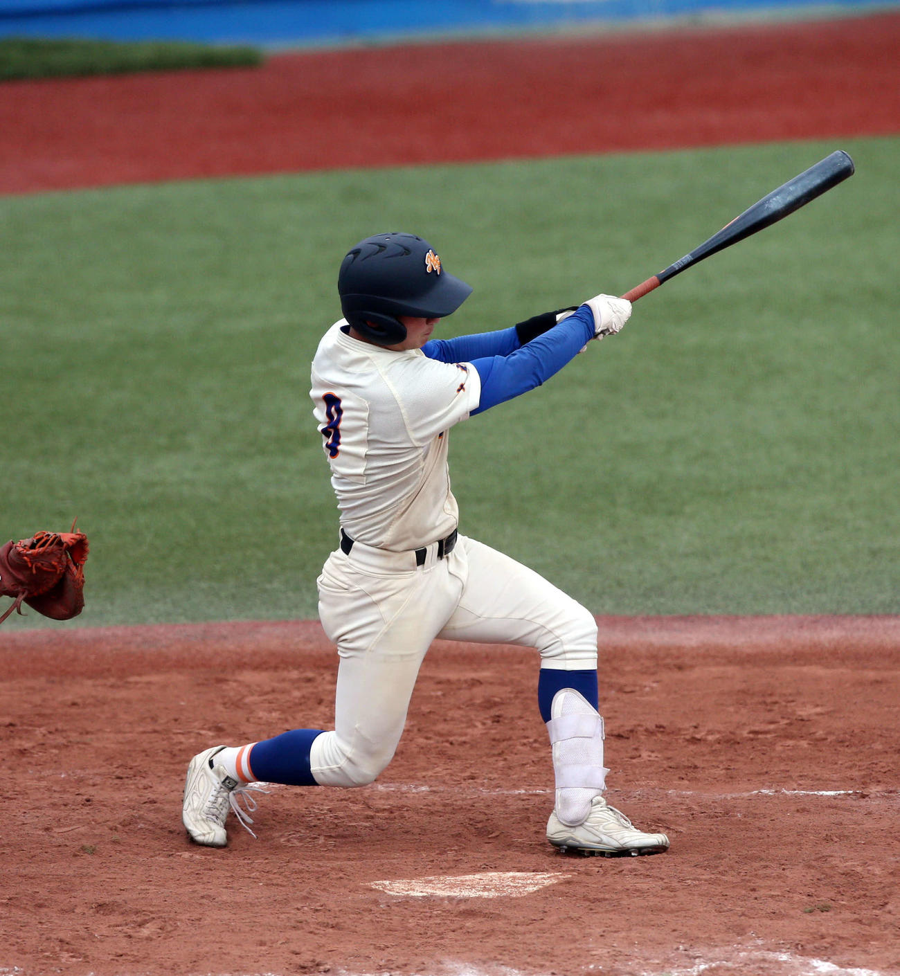 盛岡大付対ノースアジア大明桜　5回盛岡大2死二塁、先制の左前適時打を放つ盛岡大付・桜庭（撮影・木村有優）