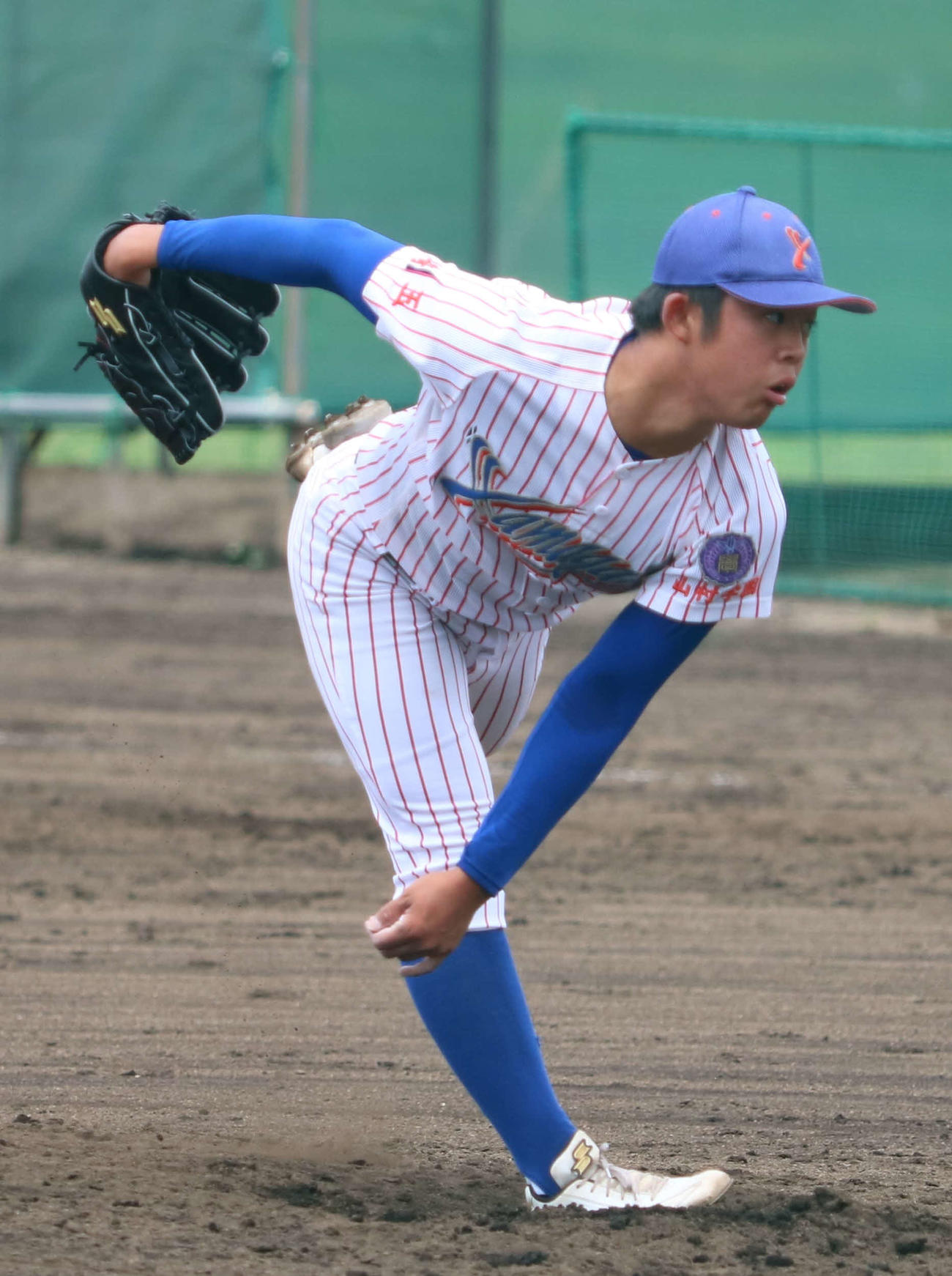 八千代松陰対山村学園　練習試合に登板し、力投する山村学園・西川（撮影・野見山拓樹）