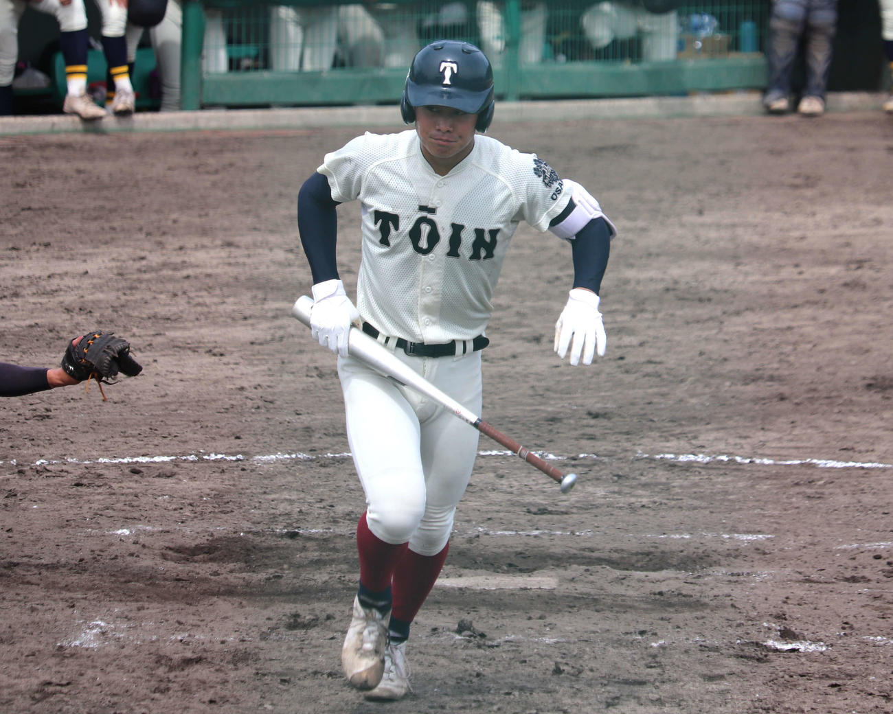 創志学園との練習試合で5回1死に四球を選んだ先発の大阪桐蔭・中野大虎投手（2年）