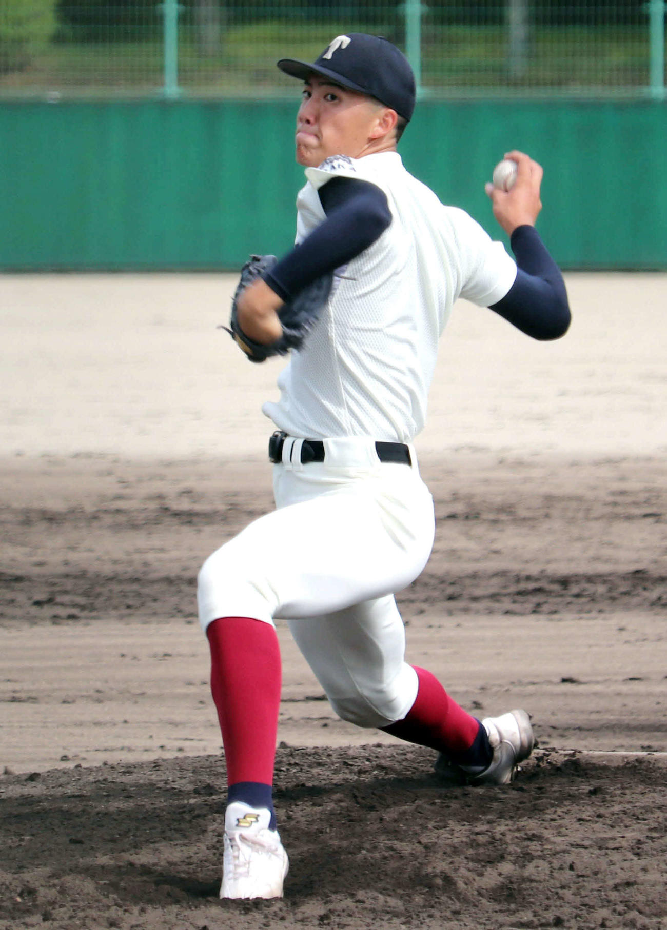 創志学園との練習試合で登板した大阪桐蔭・平嶋（撮影・中島麗）