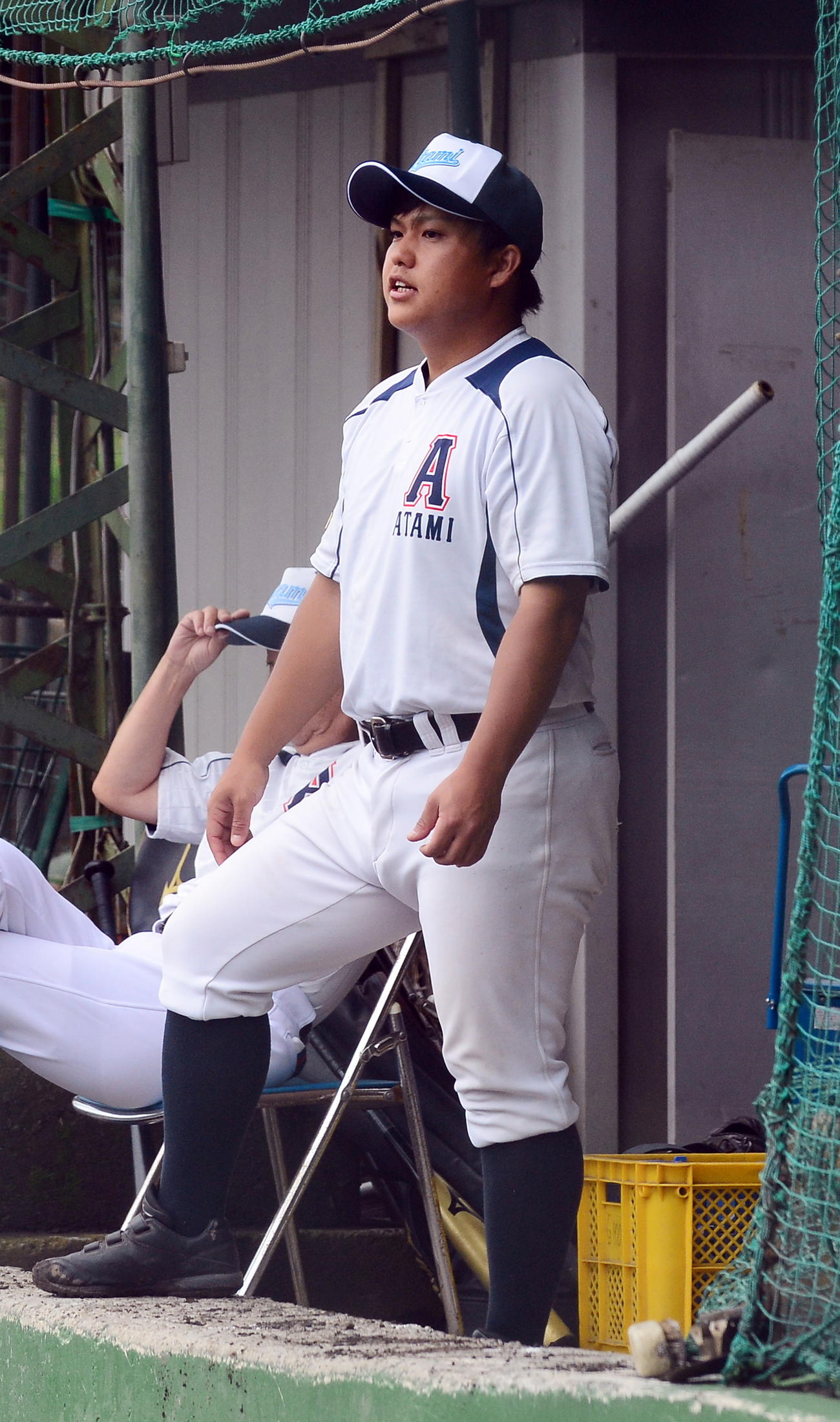 練習試合を見守る熱海・西尾監督