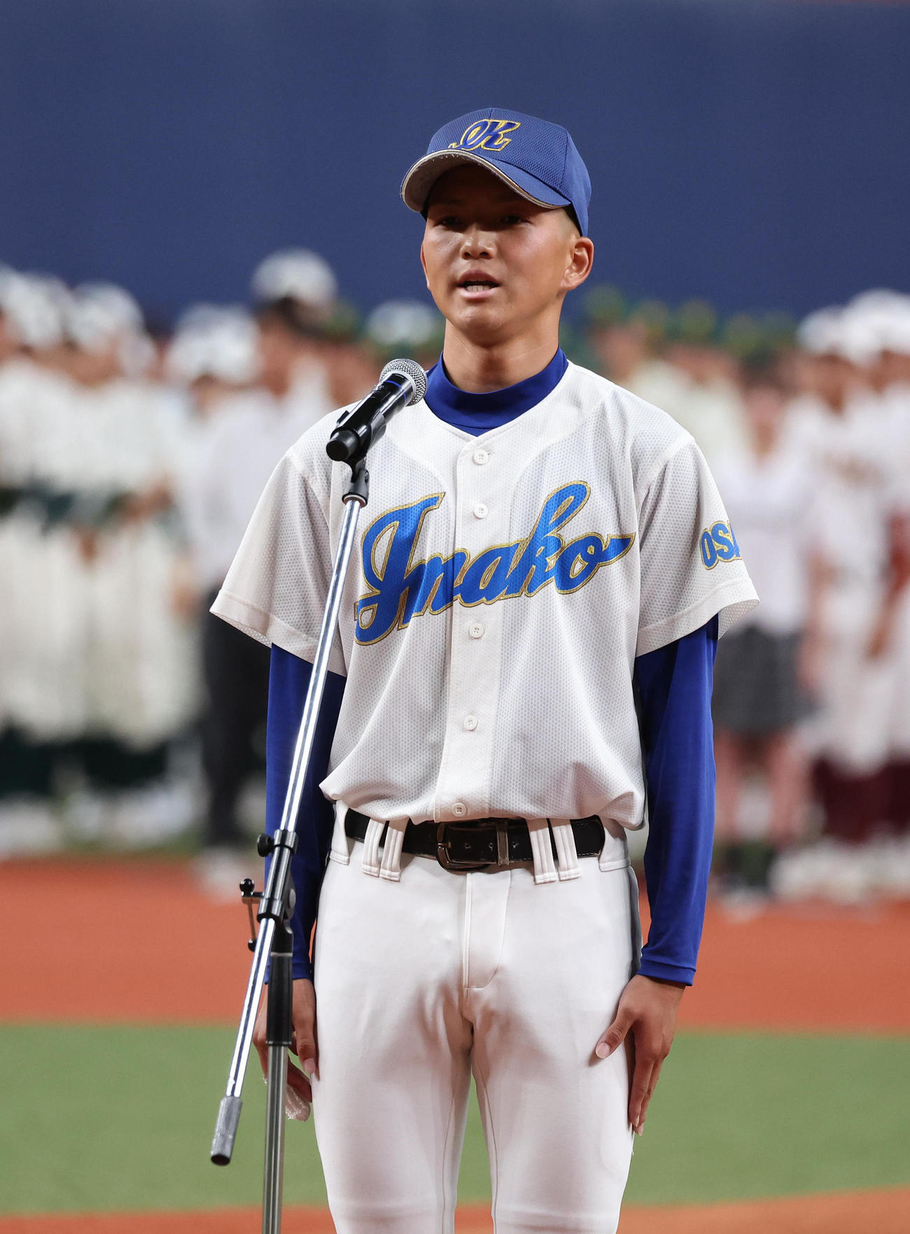 選手宣誓する今宮工・大山現太主将（撮影・白石智彦）