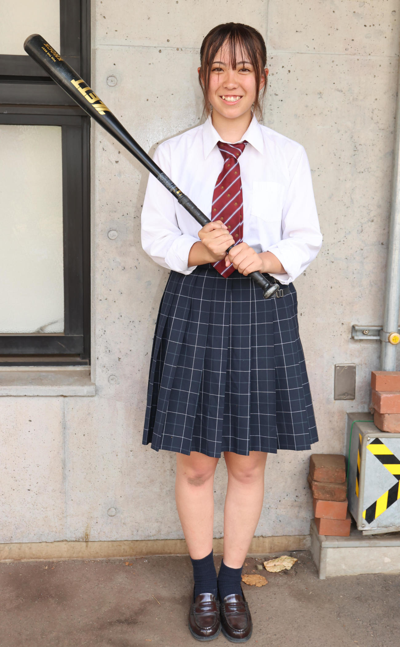 石神井対日大桜丘　ノッカーを務めた石神井・木村マネジャー（撮影・野上伸悟）