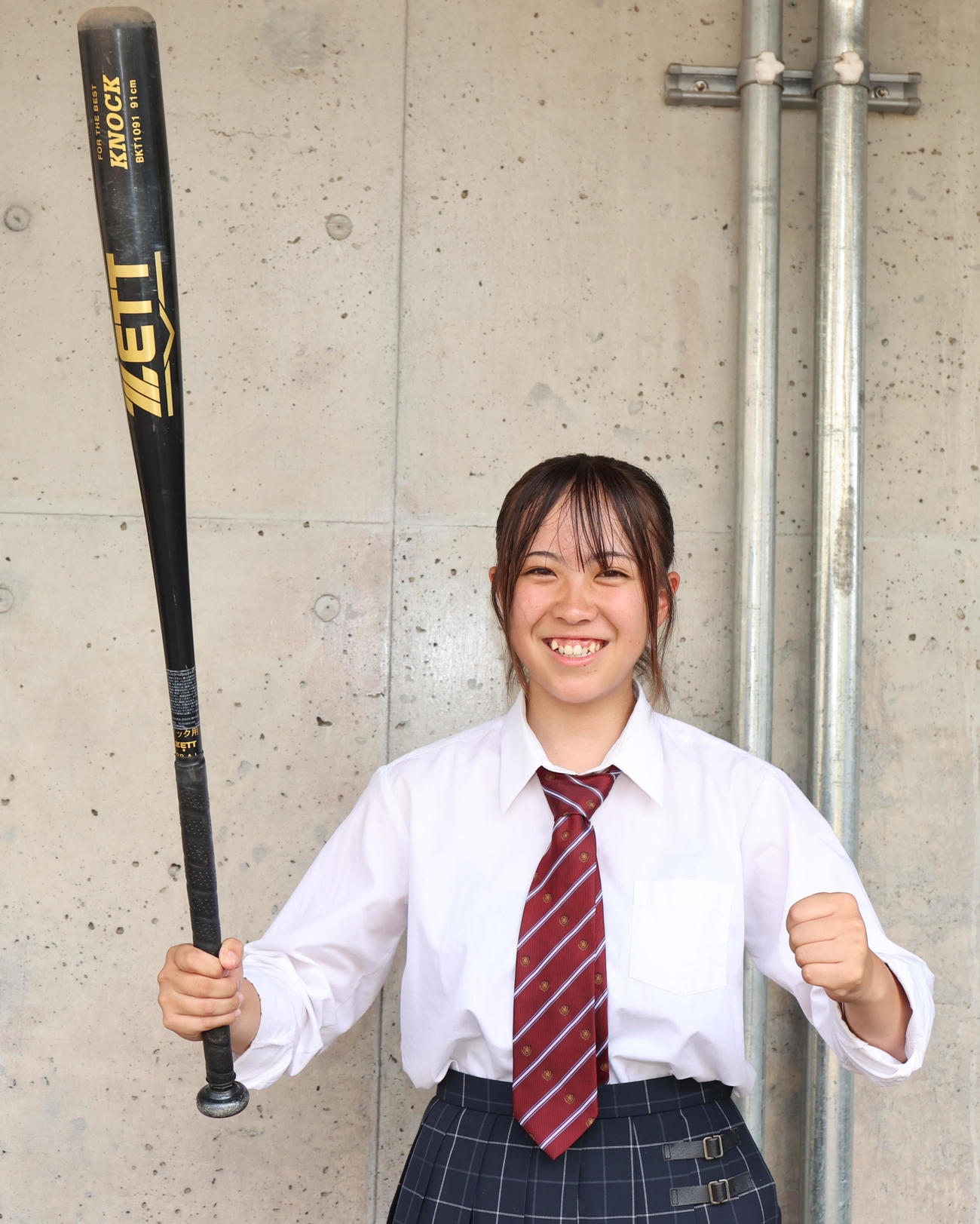 石神井対日大桜丘　ノッカーを務めた石神井・木村マネジャー（撮影・野上伸悟）