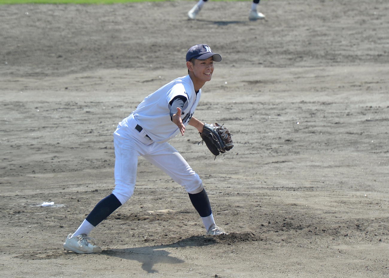 仙台二対名取北　好リリーフを見せ、マウンド上で笑顔を見せる名取北・鞠子（撮影・濱本神威）