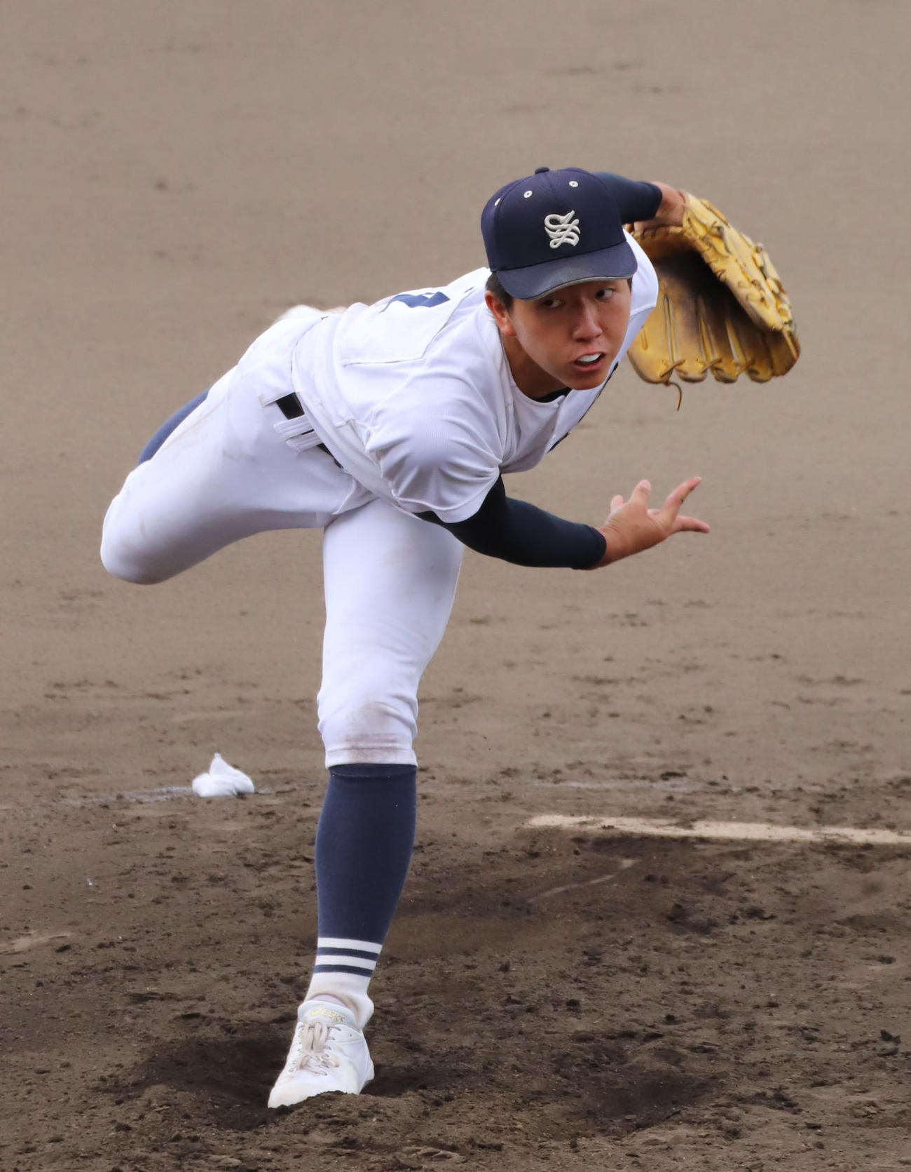 佐賀学園対北陵　佐賀学園先発・古川（撮影・鬼束羽瑠菜