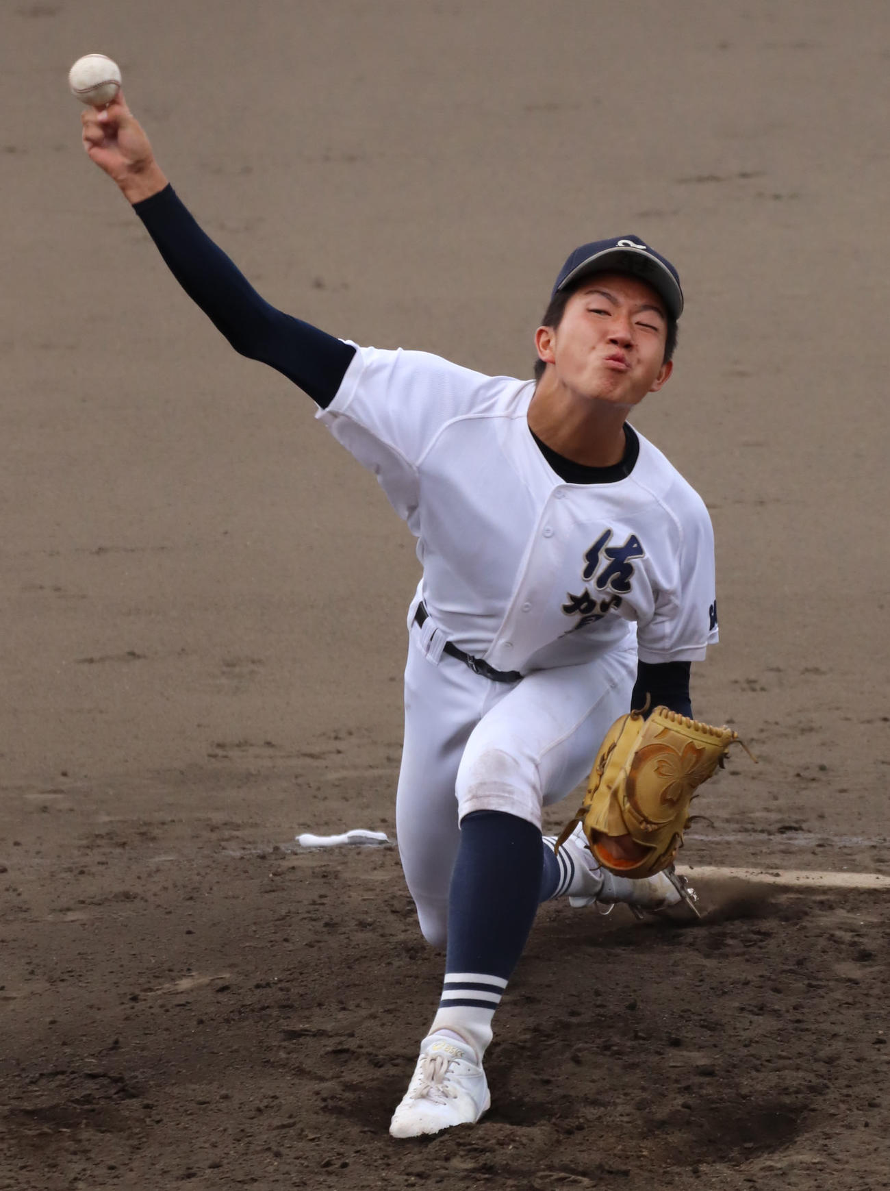 佐賀学園対北陵　佐賀学園先発・古川（撮影・鬼束羽瑠菜