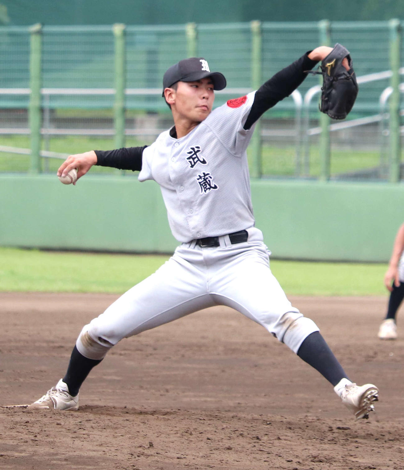武蔵対日大三　昨夏V日大三を5回まで0封に抑えた先発の武蔵・尾花（撮影・佐瀬百合子）