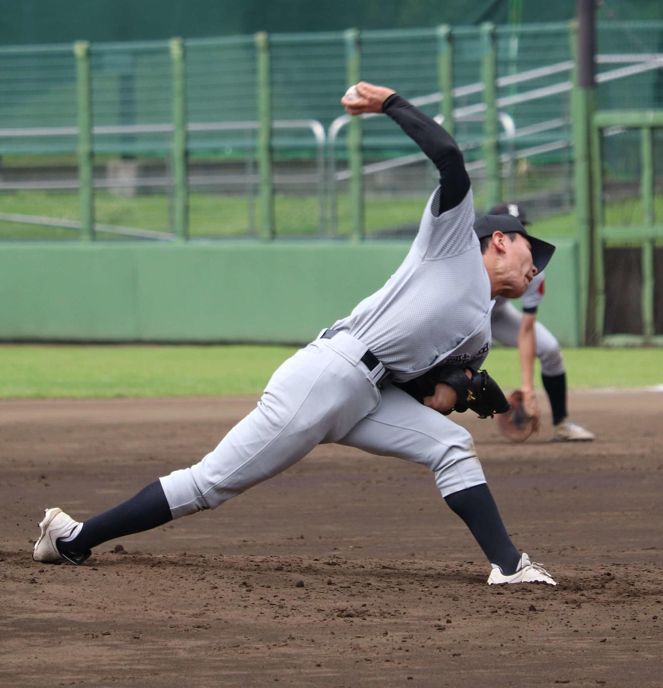 武蔵対日大三　昨夏V日大三を5回まで0封に抑えた先発の武蔵・尾花（撮影・佐瀬百合子）