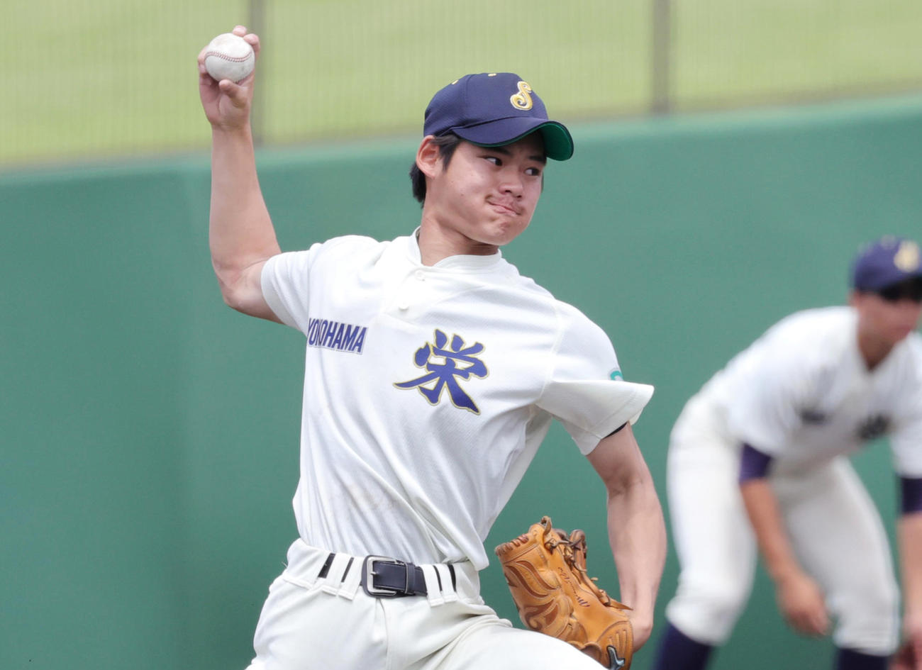 横浜栄対桐光学園　横浜栄先発の本多（撮影・野上伸悟）