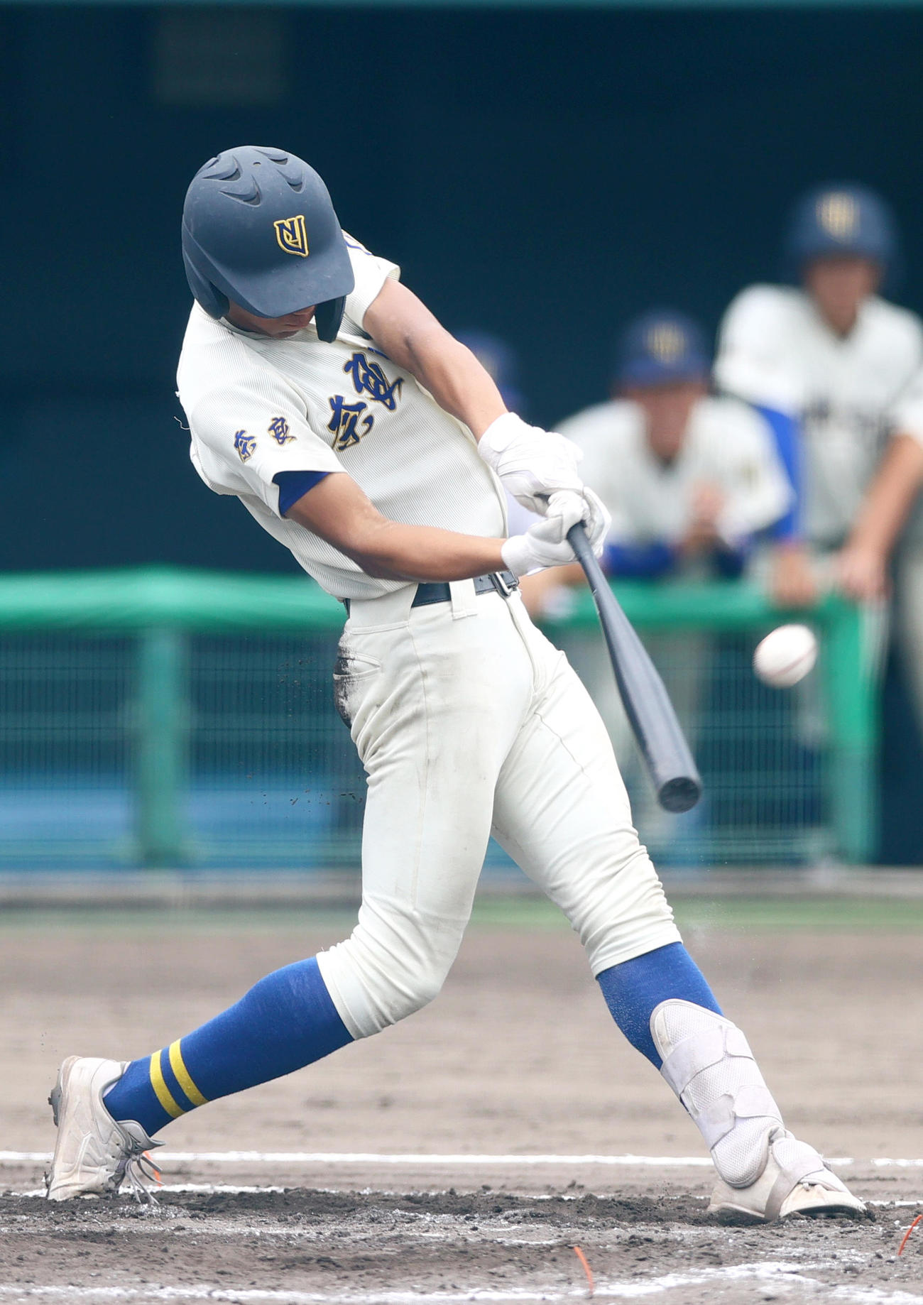 7回裏奈良大付1死、岸本は中飛に倒れる（撮影・上山淳一