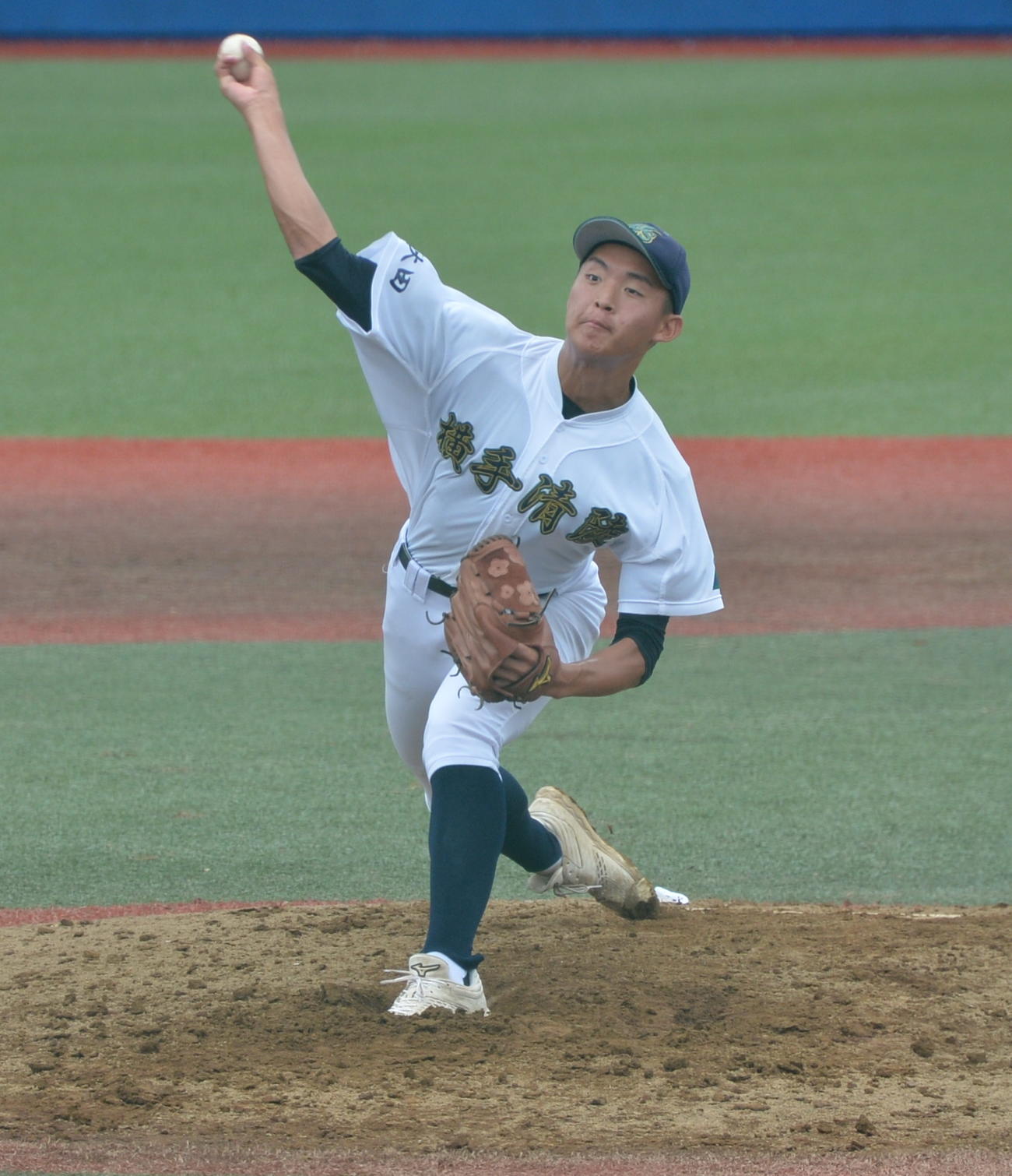 能代科学技術対横手清陵学院　前日に4回5安打3失点も修正し、この日は4回2安打無失点に抑えた横手清陵学院の藤井（撮影・濱本神威）