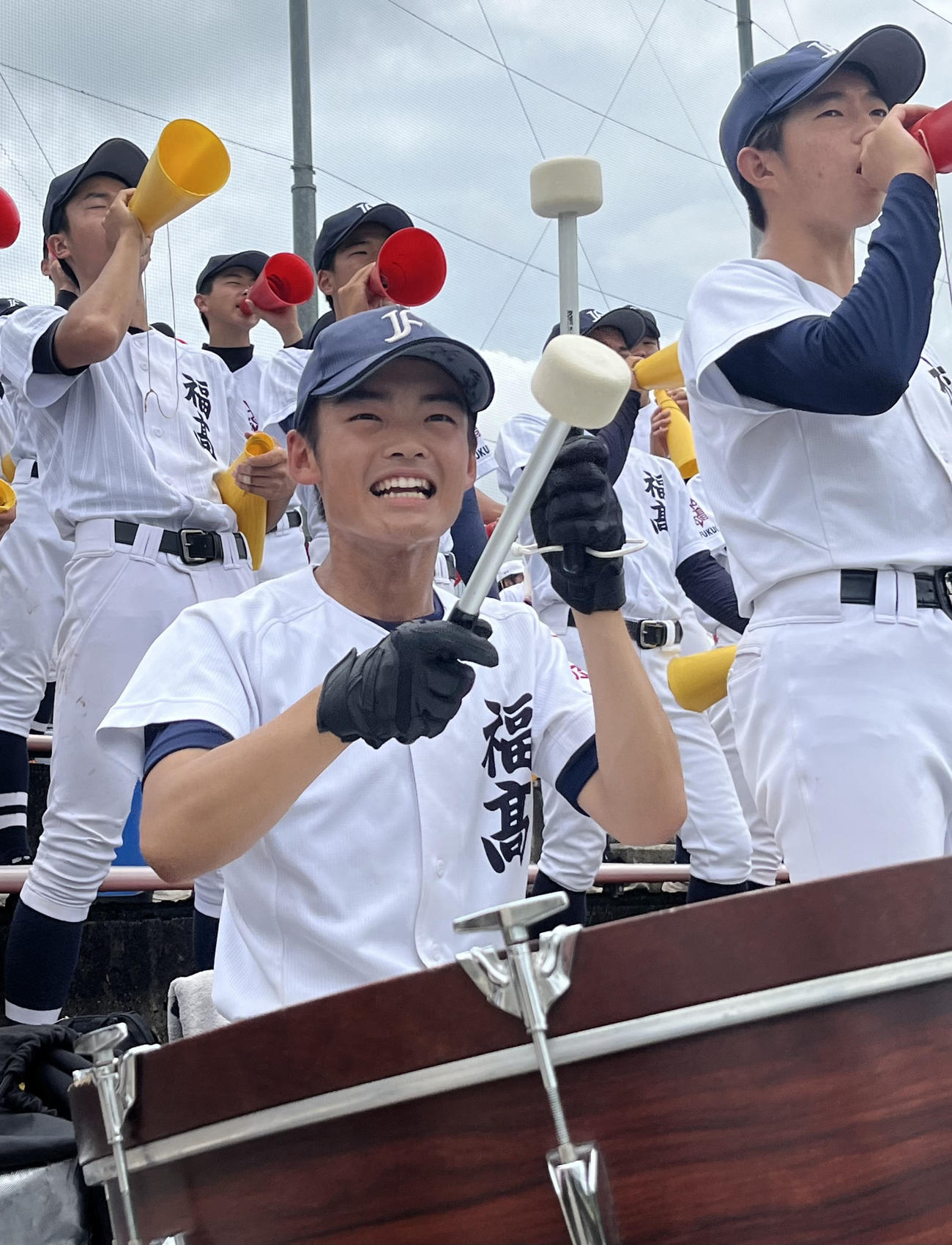 福岡対自由ヶ丘　最後の夏を応援でやりきった福岡・畑尾（撮影・鬼束羽瑠菜）