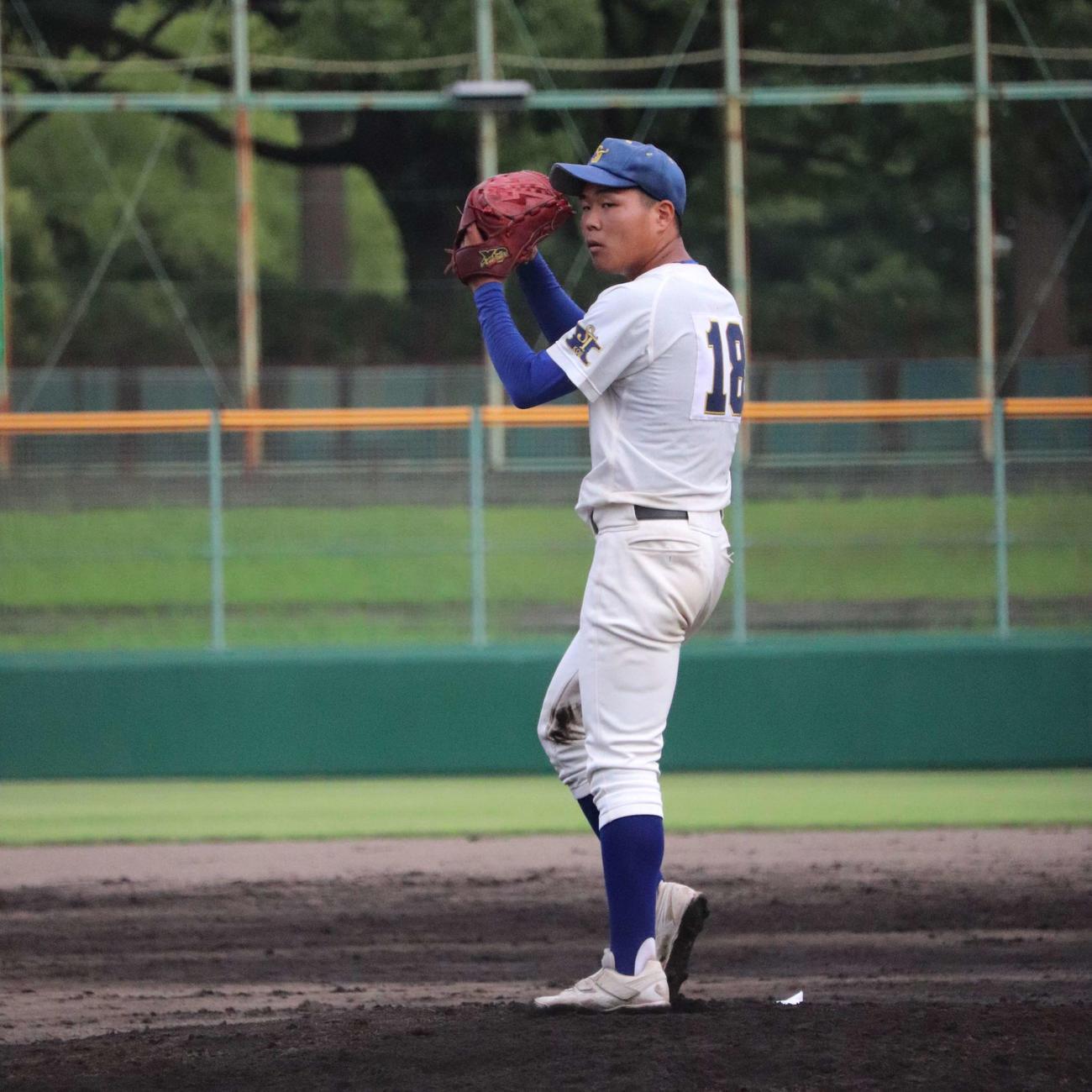 淡路戦の9回から登板した、科学技術・芝（3年）