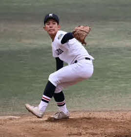 三田松聖戦に先発した高砂・鯨（撮影・齊藤龍平）