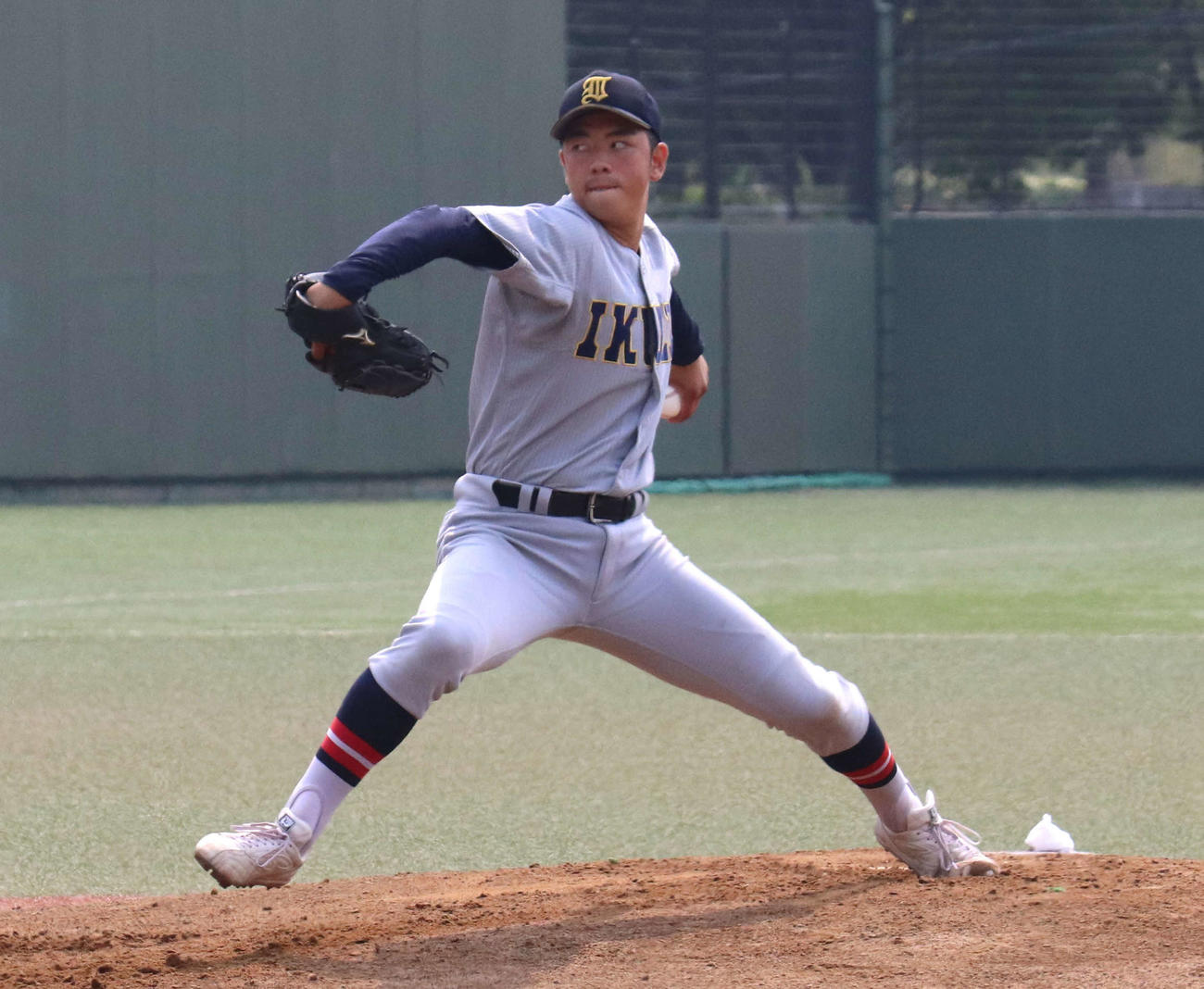 仙台育英対松島　力投する仙台育英先発の武藤（撮影・黒須亮）　