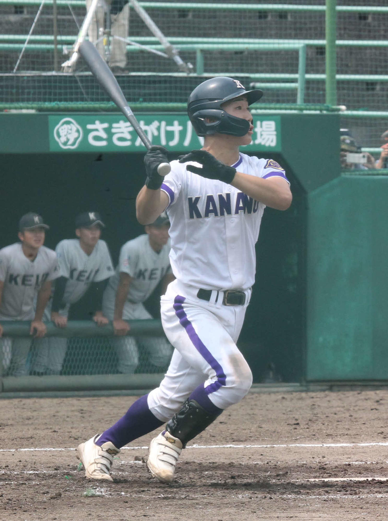 金足農は4回表1死二塁、相馬英典のタイムリー二塁打で先制した