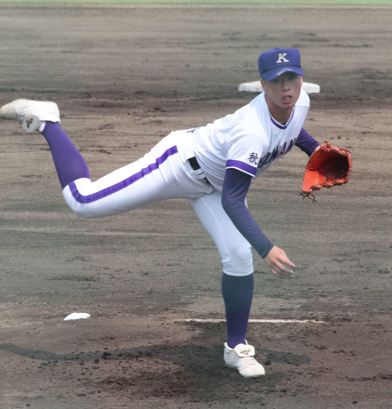 金足農・吉田大輝の力強いピッチング