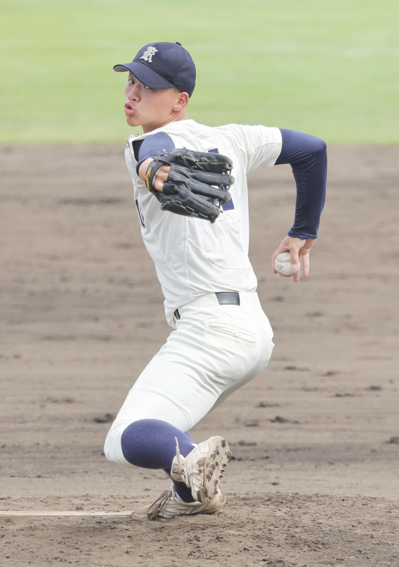 武蔵越生対熊谷商　熊谷商先発の中村謙（撮影・野上伸悟）