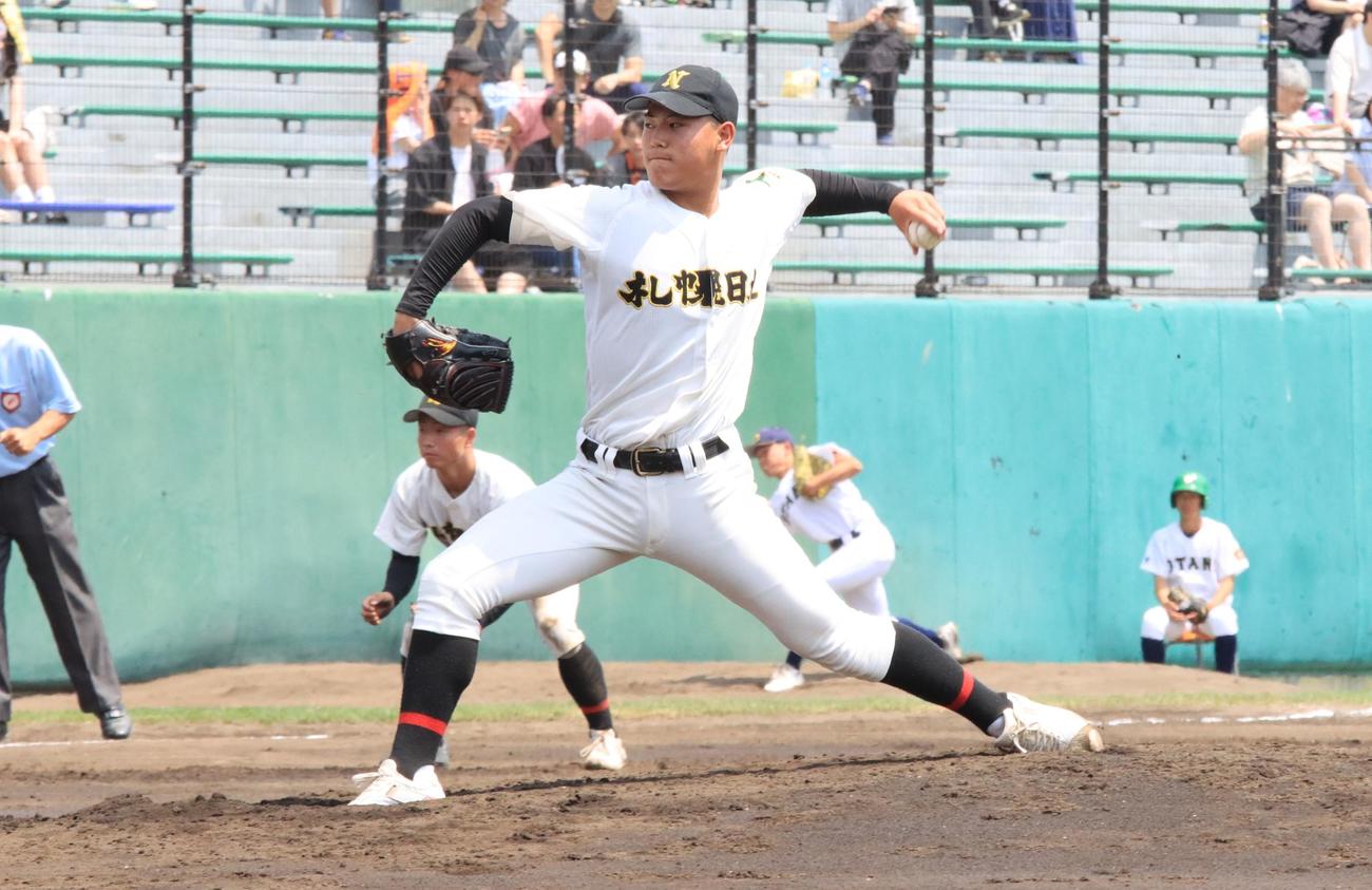 札幌大谷対札幌日大　先発した札幌日大・小熊投手（撮影・保坂果那）