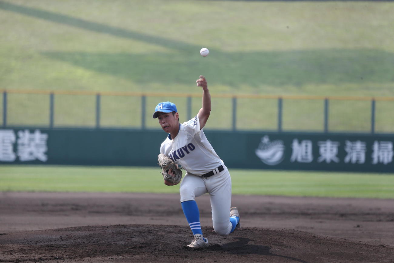 クラーク対北見柏陽　北見柏陽のエース左腕・山内悠生（撮影・中島洋尚）