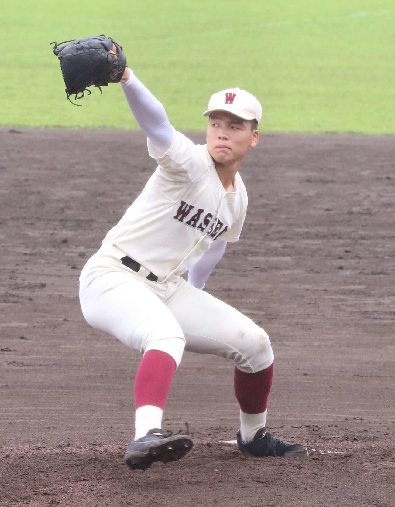 早実対明大八王子　10回完投勝利の早実・中村（撮影・水谷京裕）