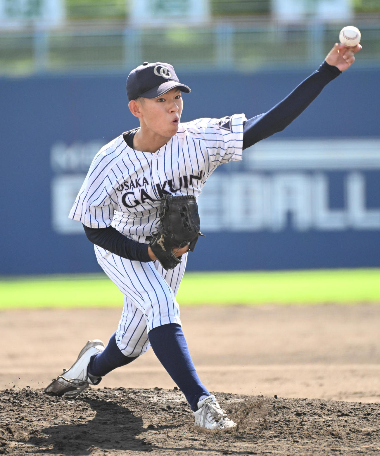 大阪学院大対同志社香里　大阪学院大先発の前川琉人（撮影・石井愛子）