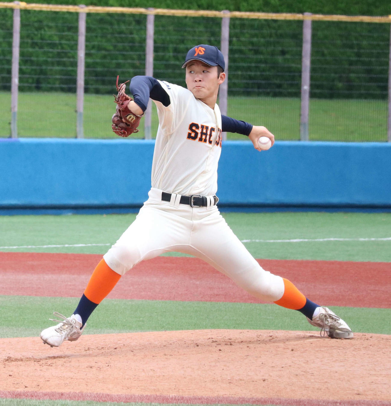慶応対横浜商大高　横浜商大高の先発を務めた磯貝（撮影・深田雄智）